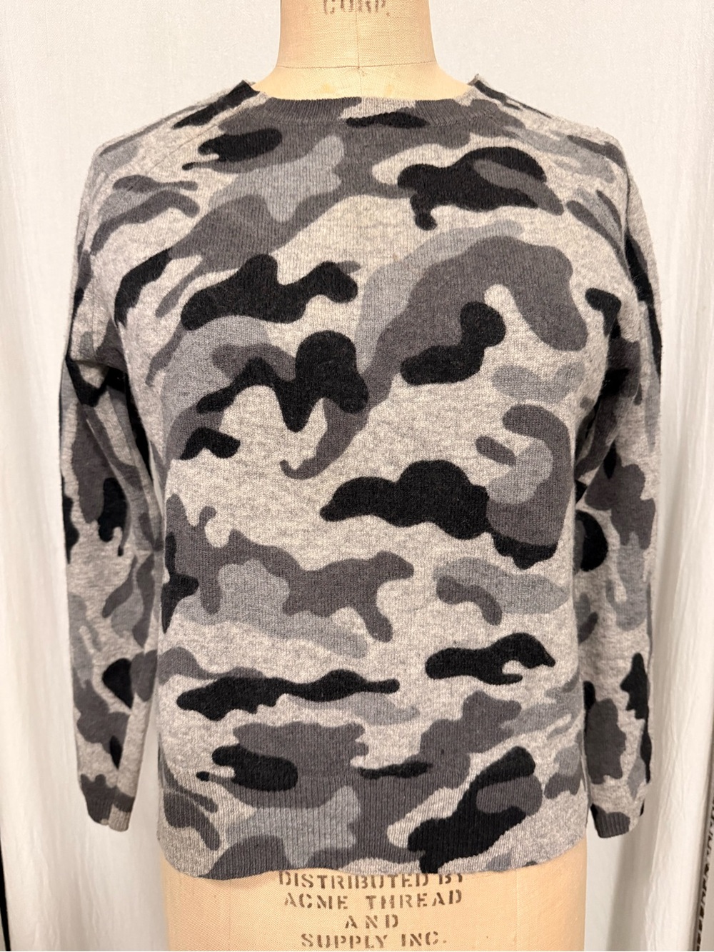 Magaschoni, Camo Design Printed Cashmere Crew Neck Sweater, sz M